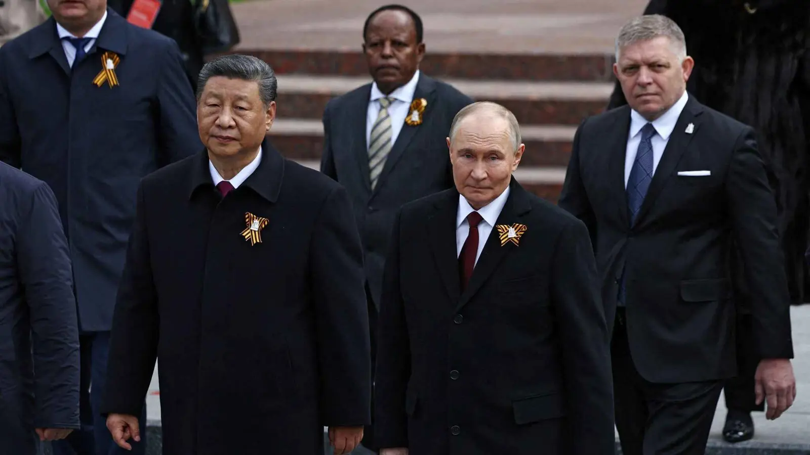 تجنيد جواسيس واستدراج علماء.. وثيقة تكشف أنشطة صينية في روسيا