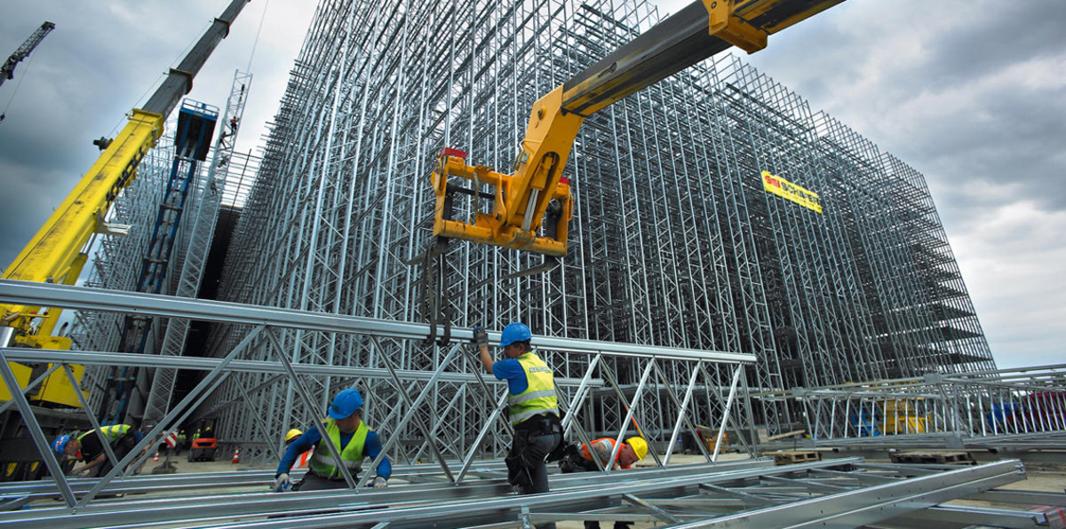 الحكومة السعودية تستحوذ على 36% من مجموعة بن لادن للإنشاءات