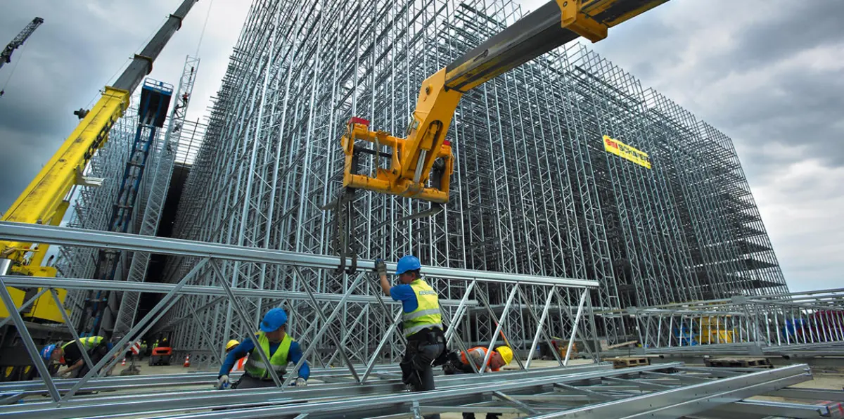 الحكومة السعودية تستحوذ على 36% من مجموعة بن لادن للإنشاءات