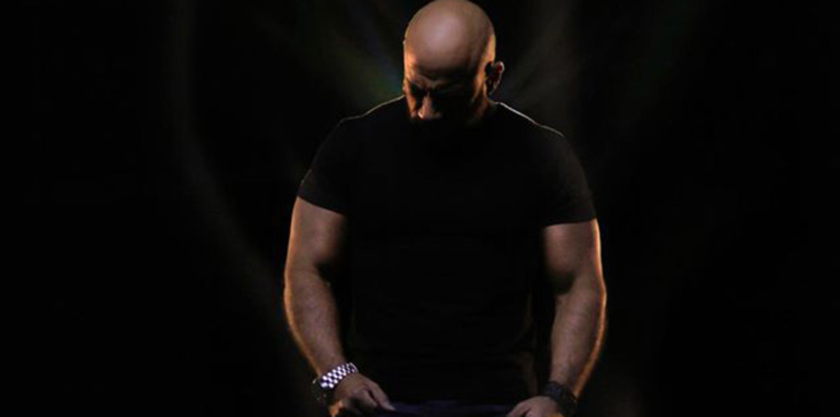 "الكبير" أحمد مكي يعود بعد إصابته بمرض خطير.. وهكذا أثبت نجوميته في ساعات