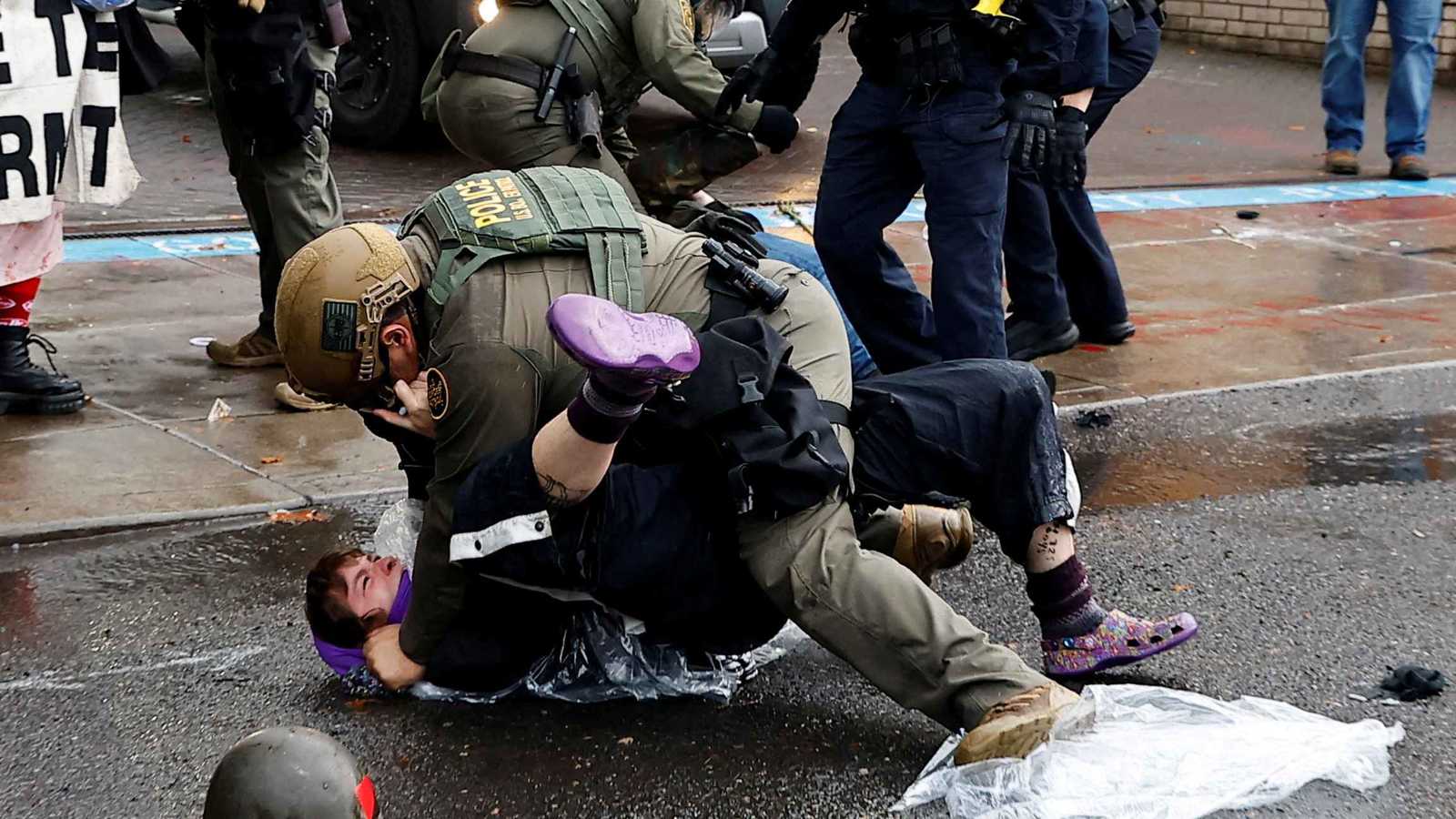 أحدث انتكاسة.. القضاء يمنع ترامب من نشر الحرس الوطني في أوريغون