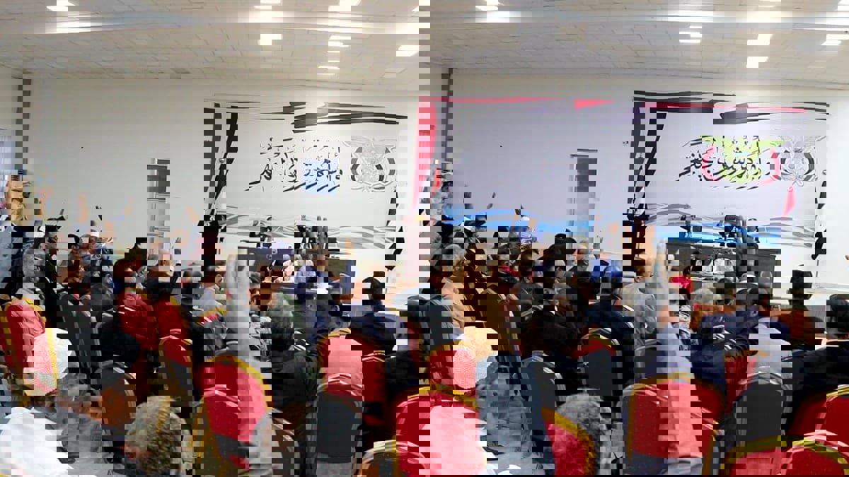 اليمن.. البرلمان يمنح الثقة للحكومة ويوافق على برنامجها