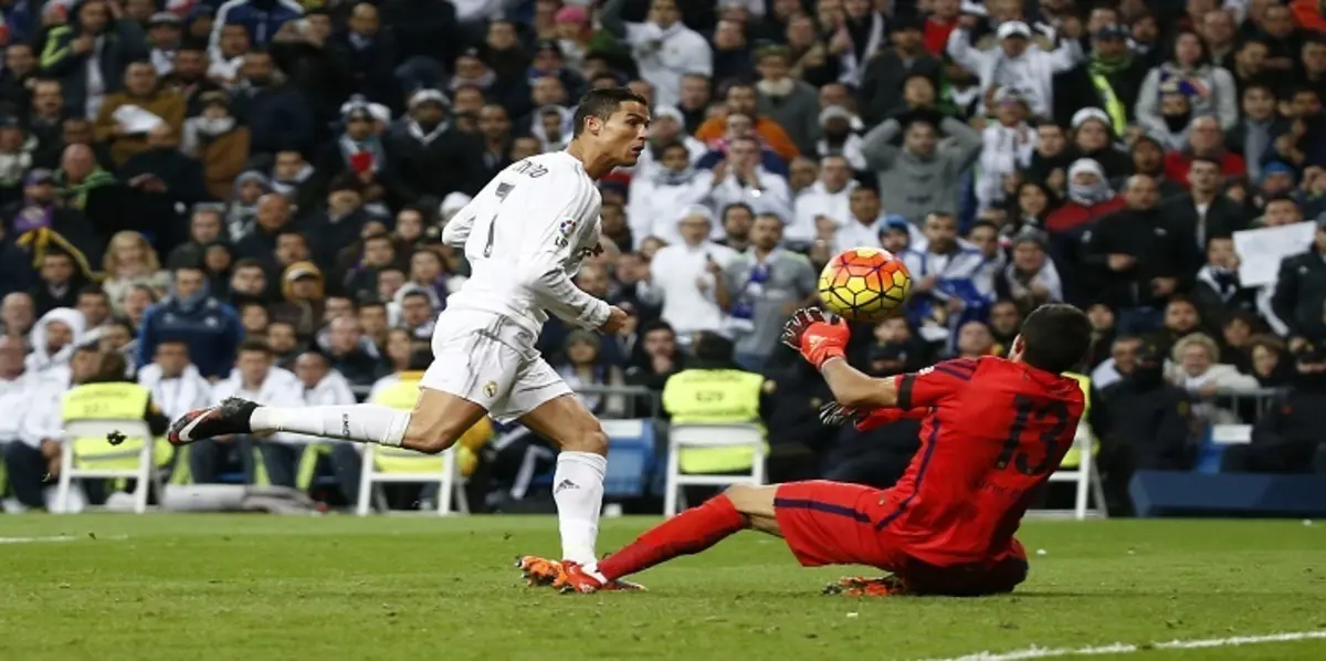 الحارس برافو يمنح برشلونة قاعدة صلبة للانطلاق