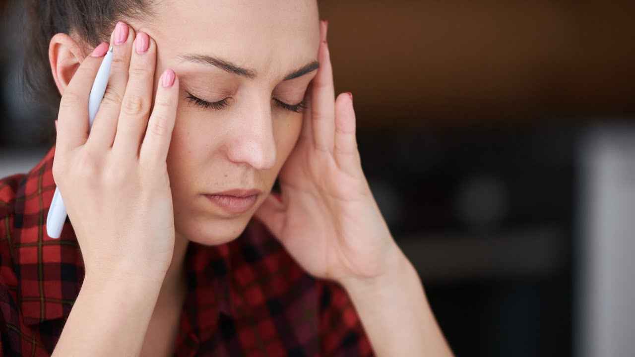 دراسة: تقلبات الطقس تحفز نوبات الصداع النصفي