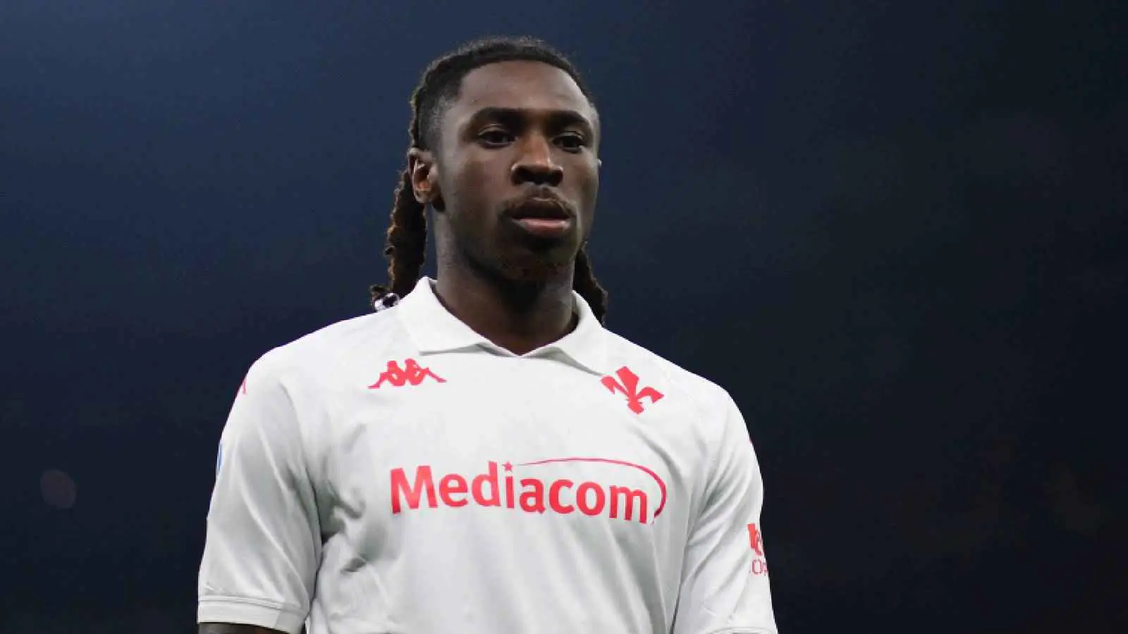 لحظة سقوط مويس كين فاقدا للوعي أمام فيرونا (فيديو)