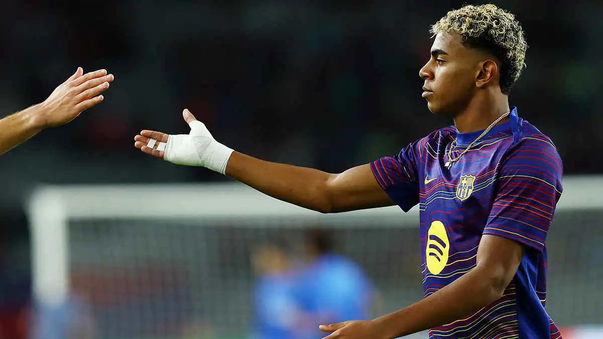 هل تهرّب لامين يامال من الانضمام إلى منتخب إسبانيا؟