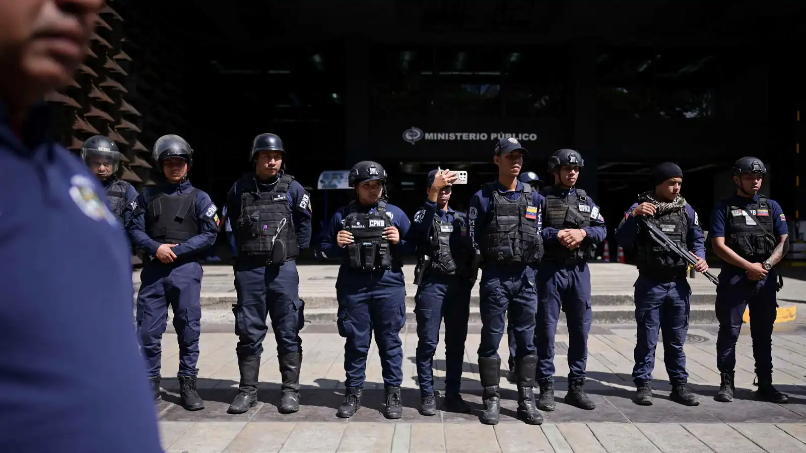 فنزويلا تطلق سراح معتقلين أوكرانيين