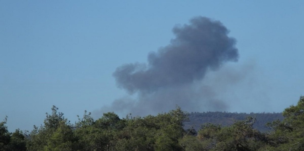 تركيا تسقط مقاتلة روسية قرب سوريا ومقتل طيار وأسر آخر