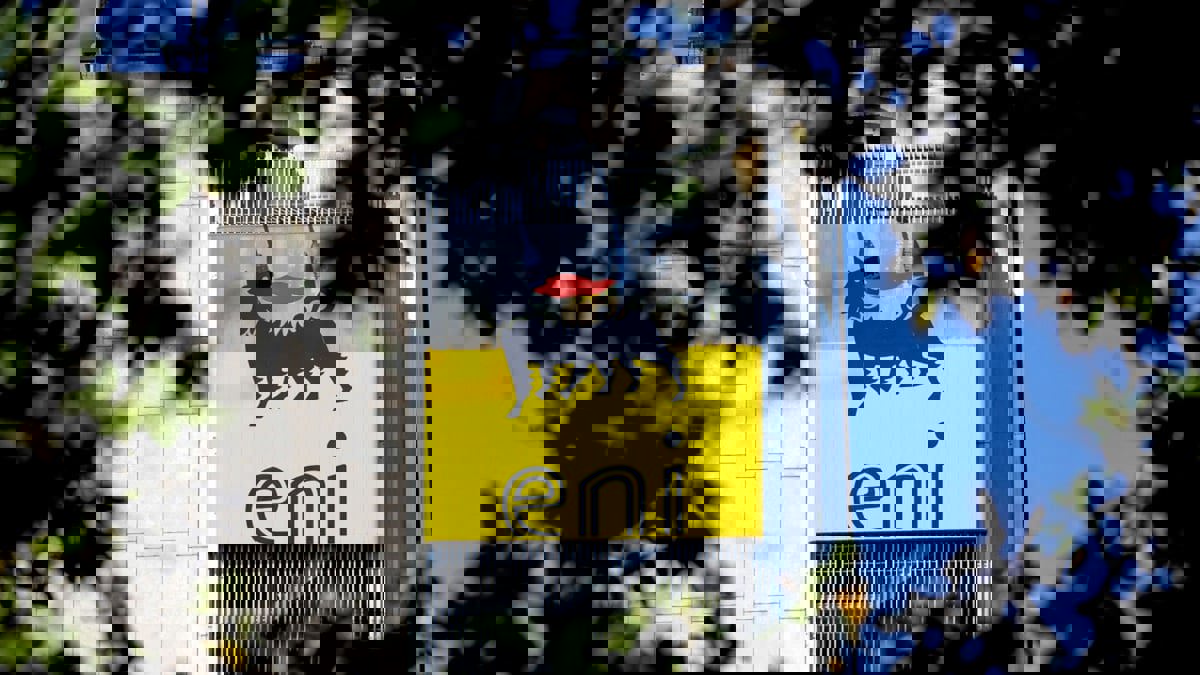 اتفاق يُلزم "إيني" الإيطالية بضخ مليار دولار استثمارات جديدة في مصر