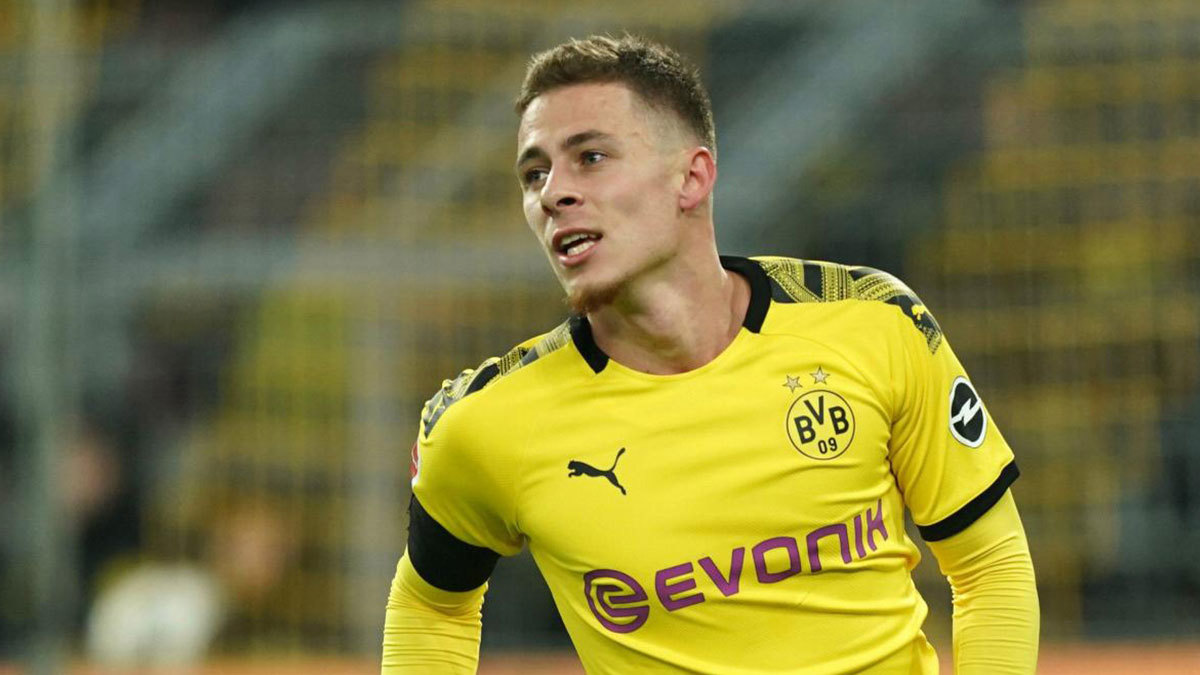 شقيق هازارد يتوعد توماس مونييه قبل مباراة بروسيا دورتموند ضد باريس سان جيرمان في دوري أبطال أوروبا