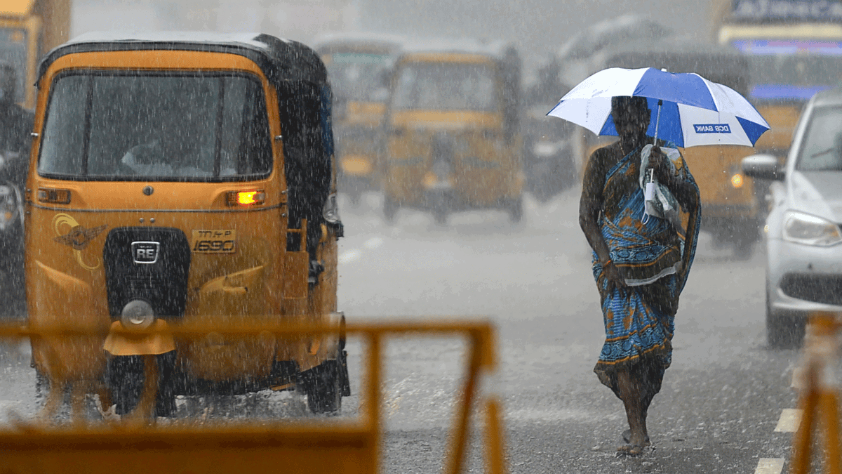 صاعقة تقتل شخصين في الهند