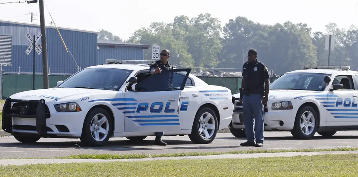 الشرطة الأمريكية تقتل شابة حاولت دهس رجلي شرطة في مسيسبي‎