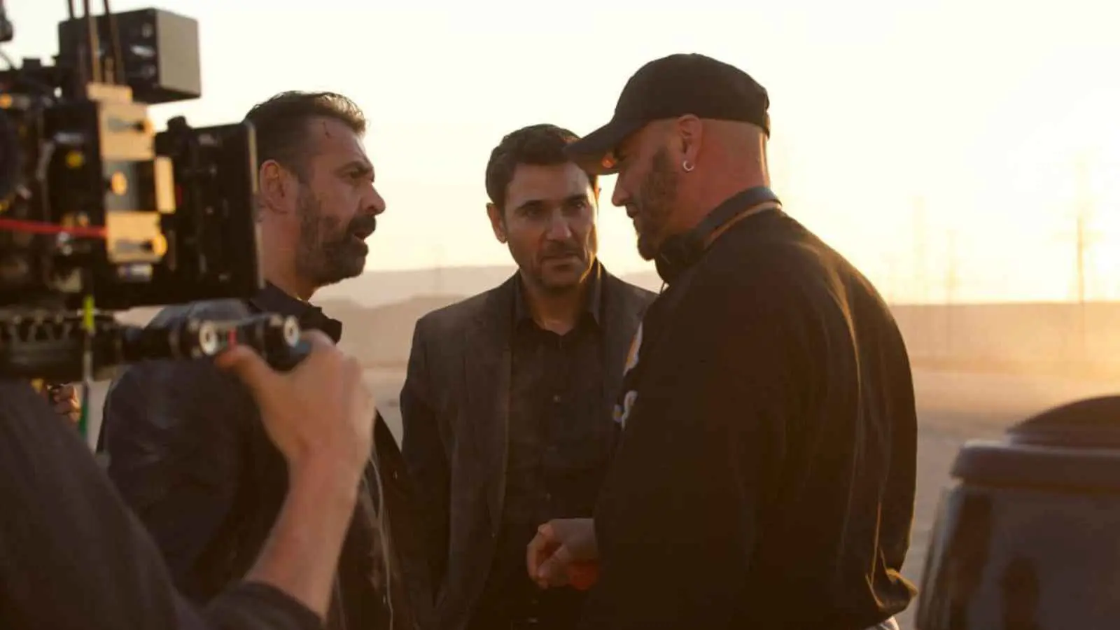 "ستغير المعادلة إلى الأبد".. مفاجآت في فيلم "الكلاب السبعة"