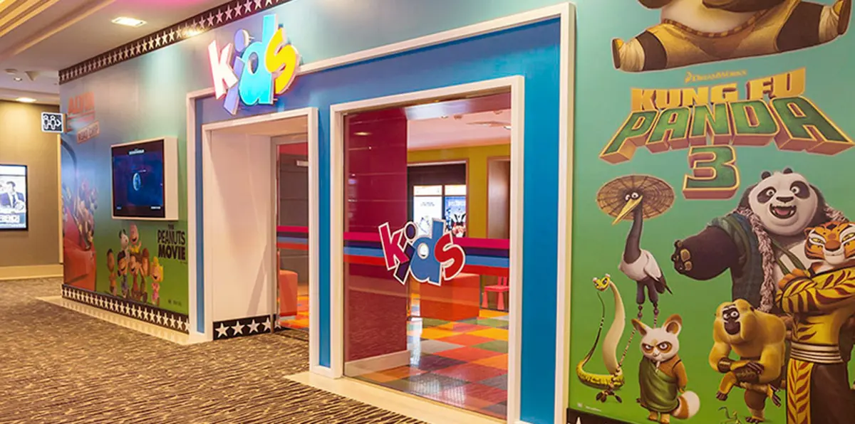 بالصور.. افتتاح أول صالتي سينما مخصصتين للأطفال في السعودية