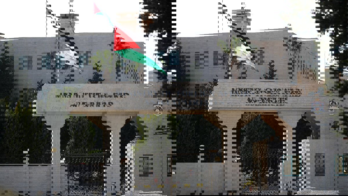 الأردن يؤكد حل أزمة المتقاعدين العسكريين في قطر