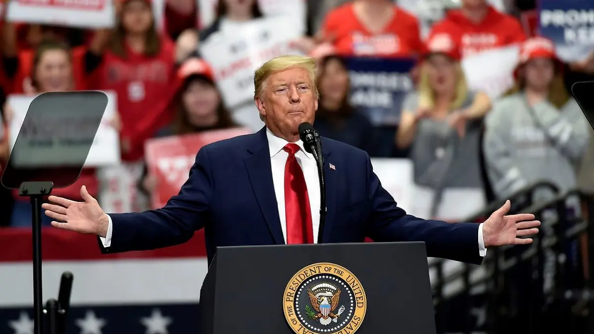 ترامب يمدد حظر التنقيب عن النفط والغاز قبالة نورث كارولاينا وفرجينيا