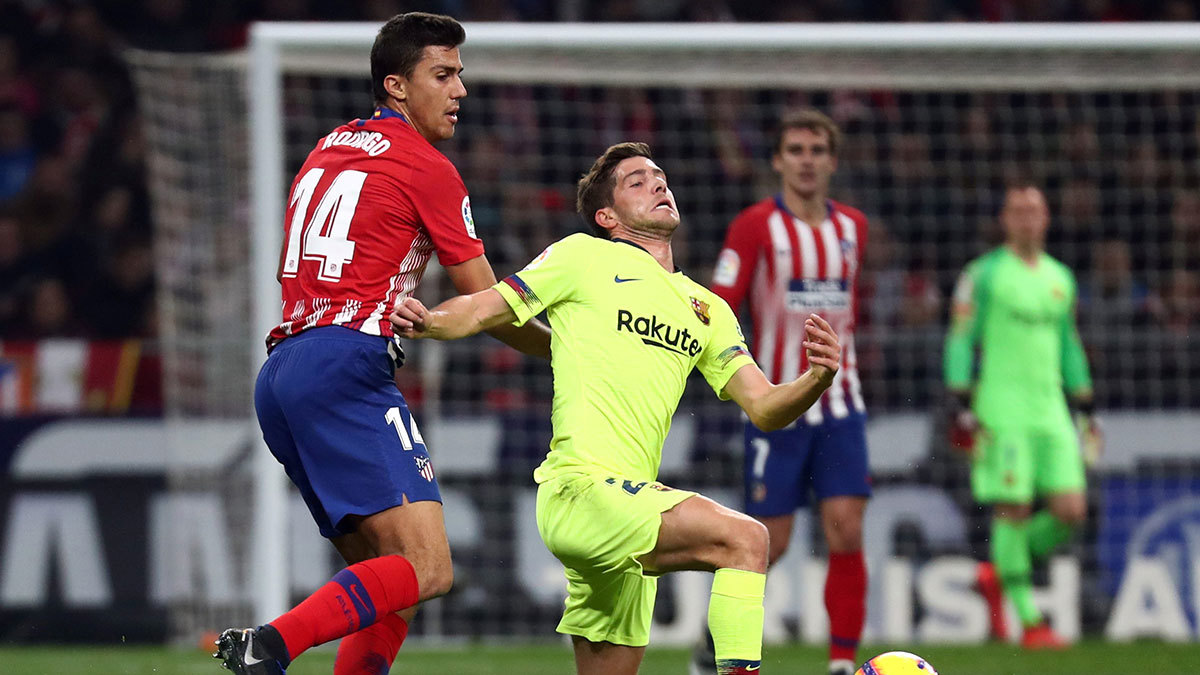 نادي برشلونة يكشف عن مدة غياب سيرجي روبيرتو ورافينيا بعد إصابتهما