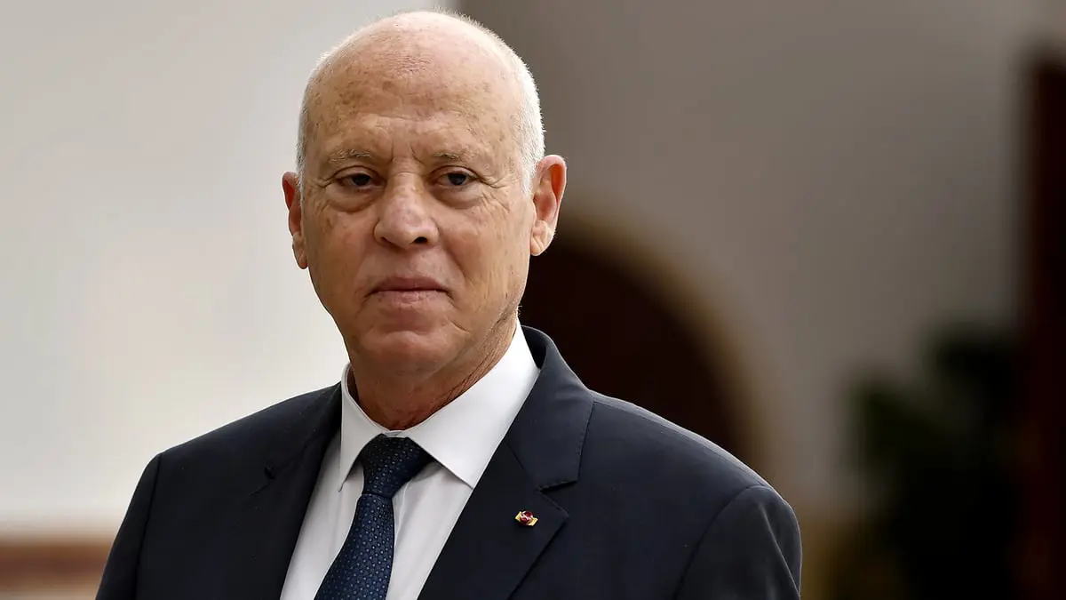 القانون الانتخابي يؤجج التوتر بين الرئيس التونسي والأحزاب