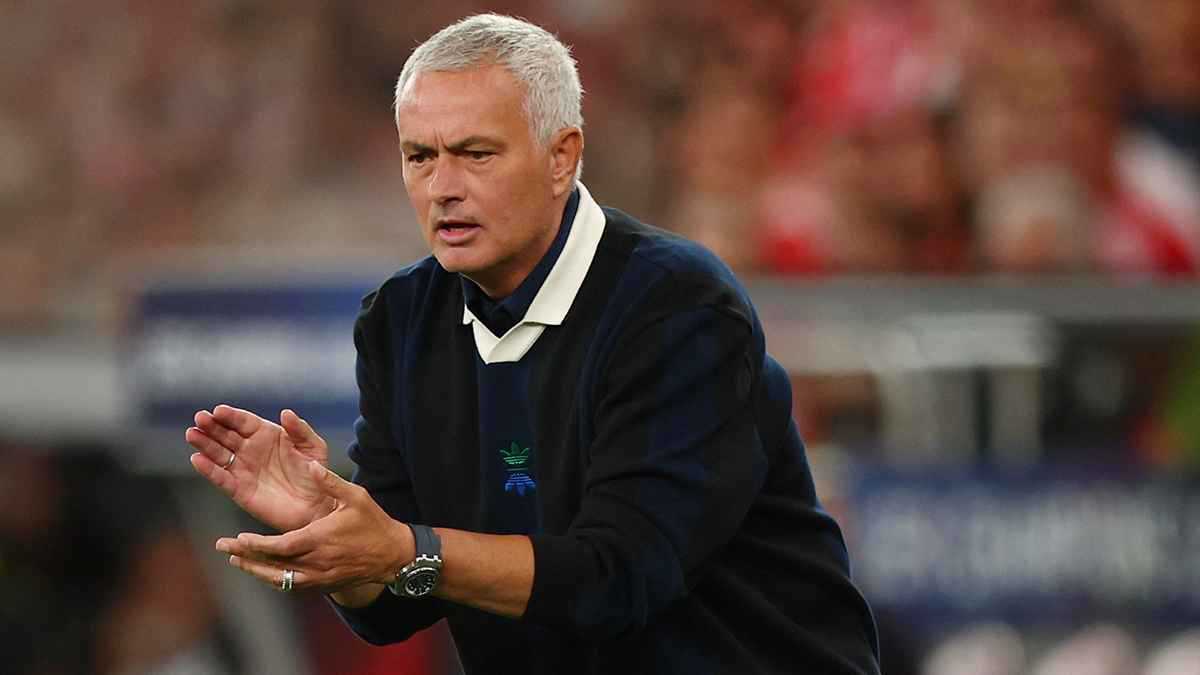 مورينيو يوافق رسميًا على تدريب بنفيكا