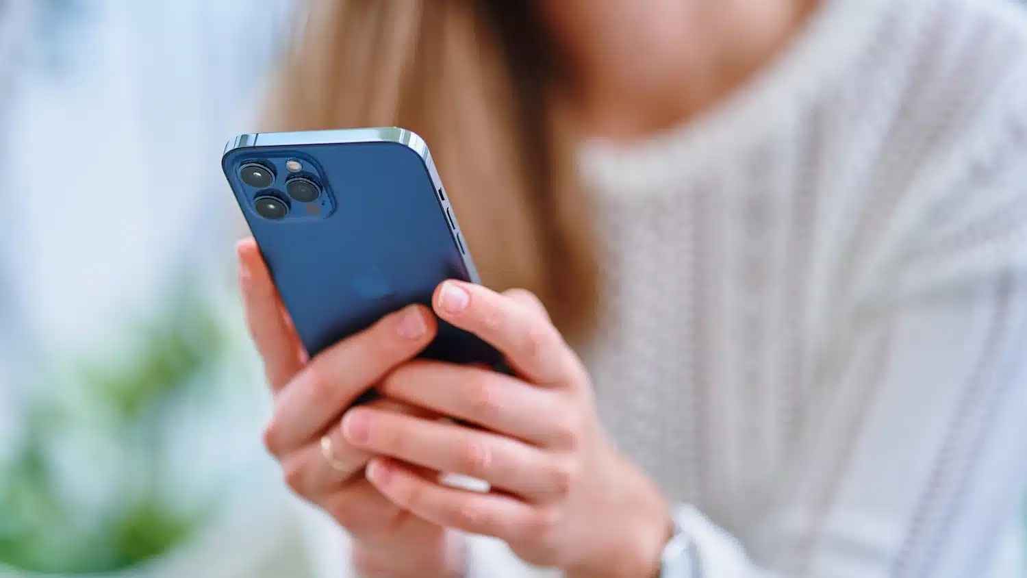 لتجنب الاحتيال.. إليك ما يجب التحقق منه قبل شرائك هاتف آيفون