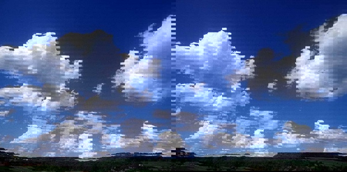 باحثون: السحب تتولّد بالصدفة