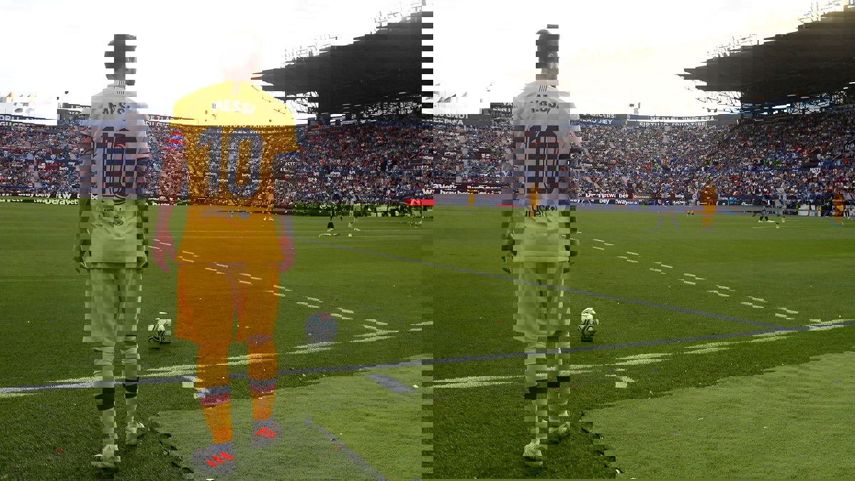 لماذا لا تستطيع الطائرات المرور فوق منزل ليونيل ميسي؟