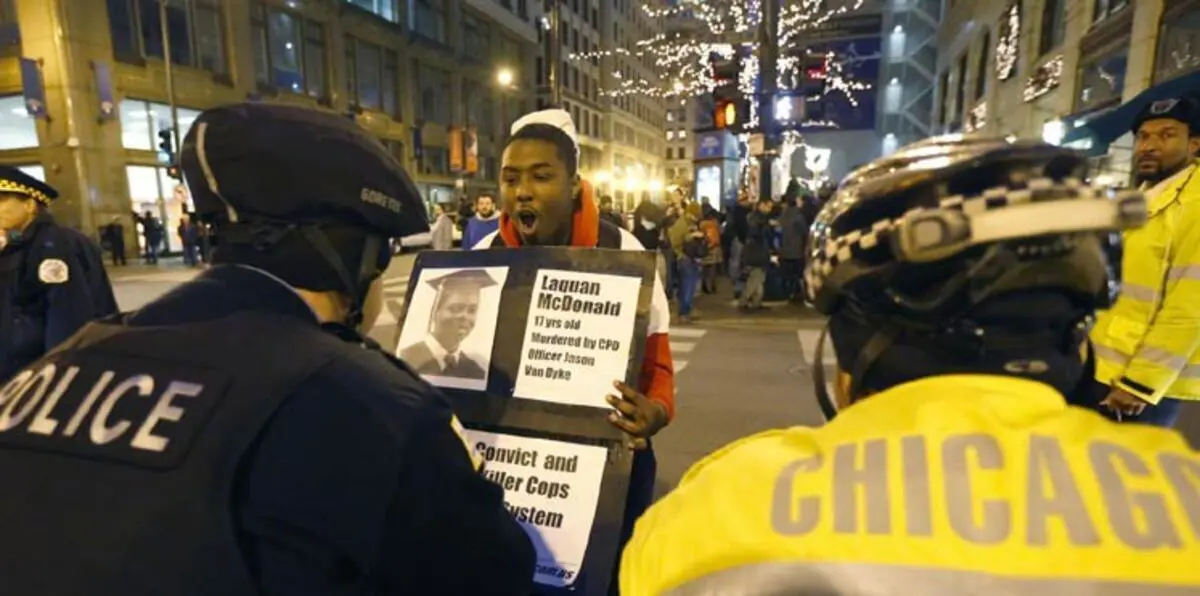 ضابط شرطة في شيكاغو يقتل رجلا وامرأة من السود