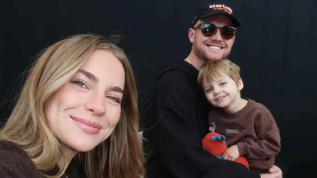 طفل المؤثرة إميلي كايزر غرق في المسبح بينما كان والده يشاهد مباراة