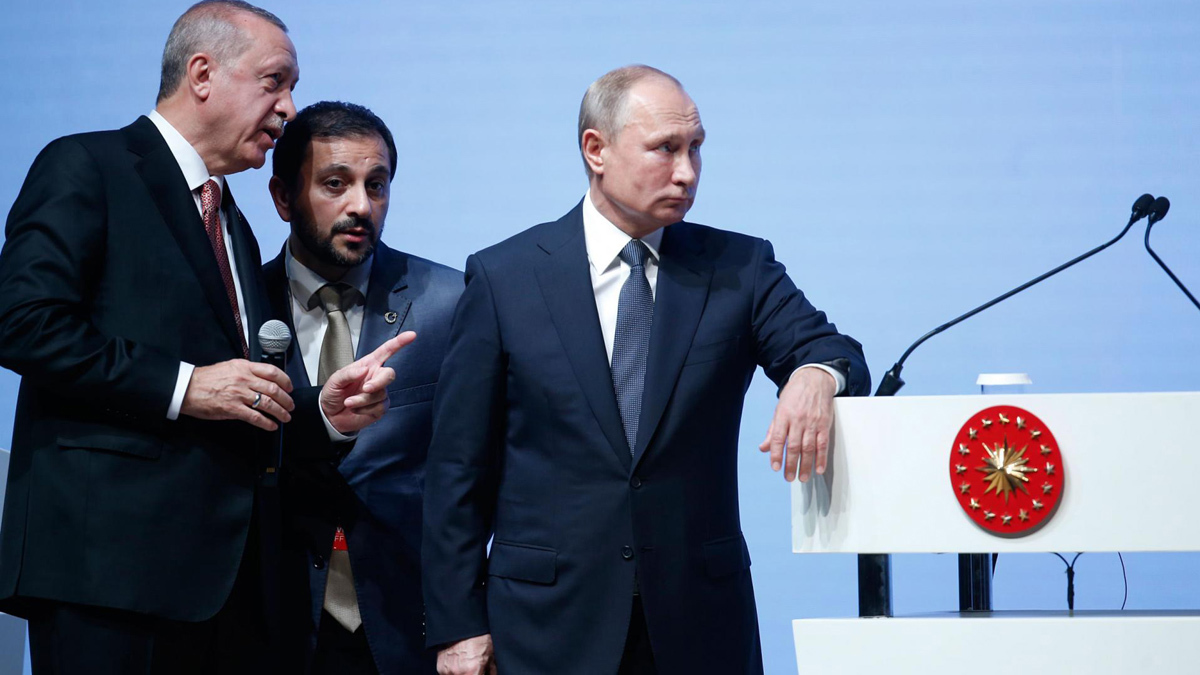 بعد إخفاق الدبلوماسية في احتواء التوتر بين روسيا وتركيا حول سوريا.. هل بات خيار الحرب وشيكا؟