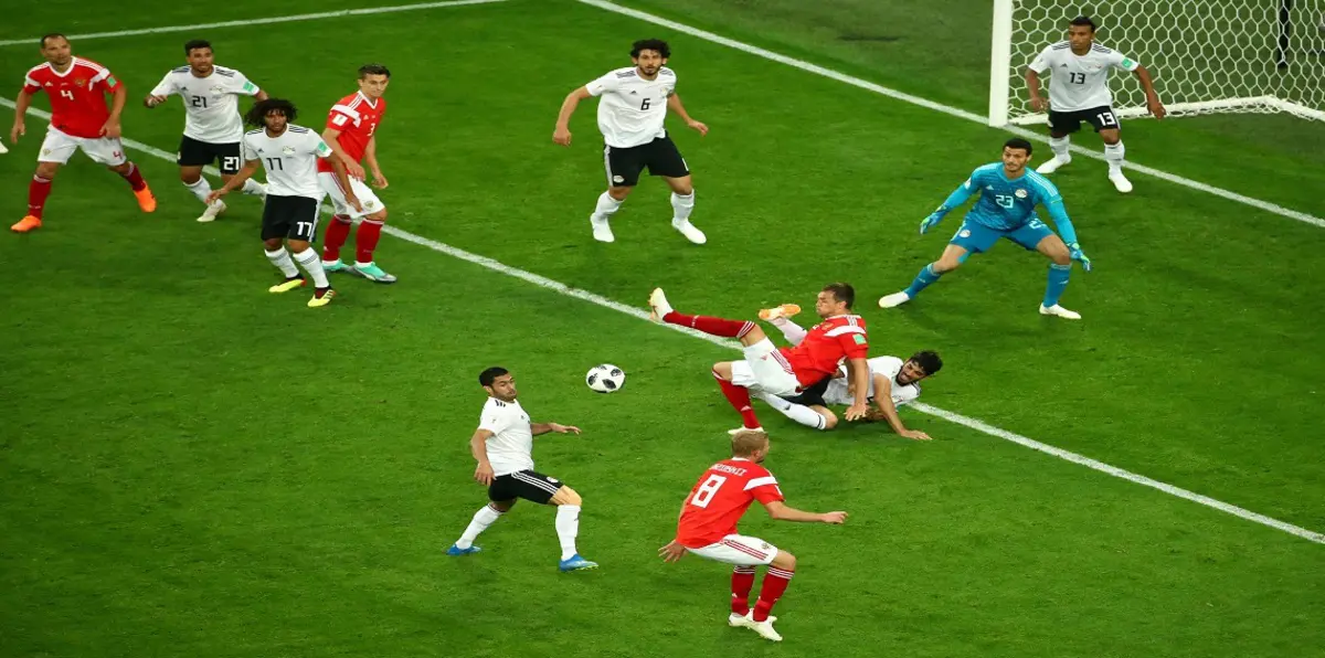 أهداف مباراة مصر وروسيا.. أصحاب الأرض يتقدمون بثلاثية ومحمد صلاح يقلص النتيجة (فيديو)