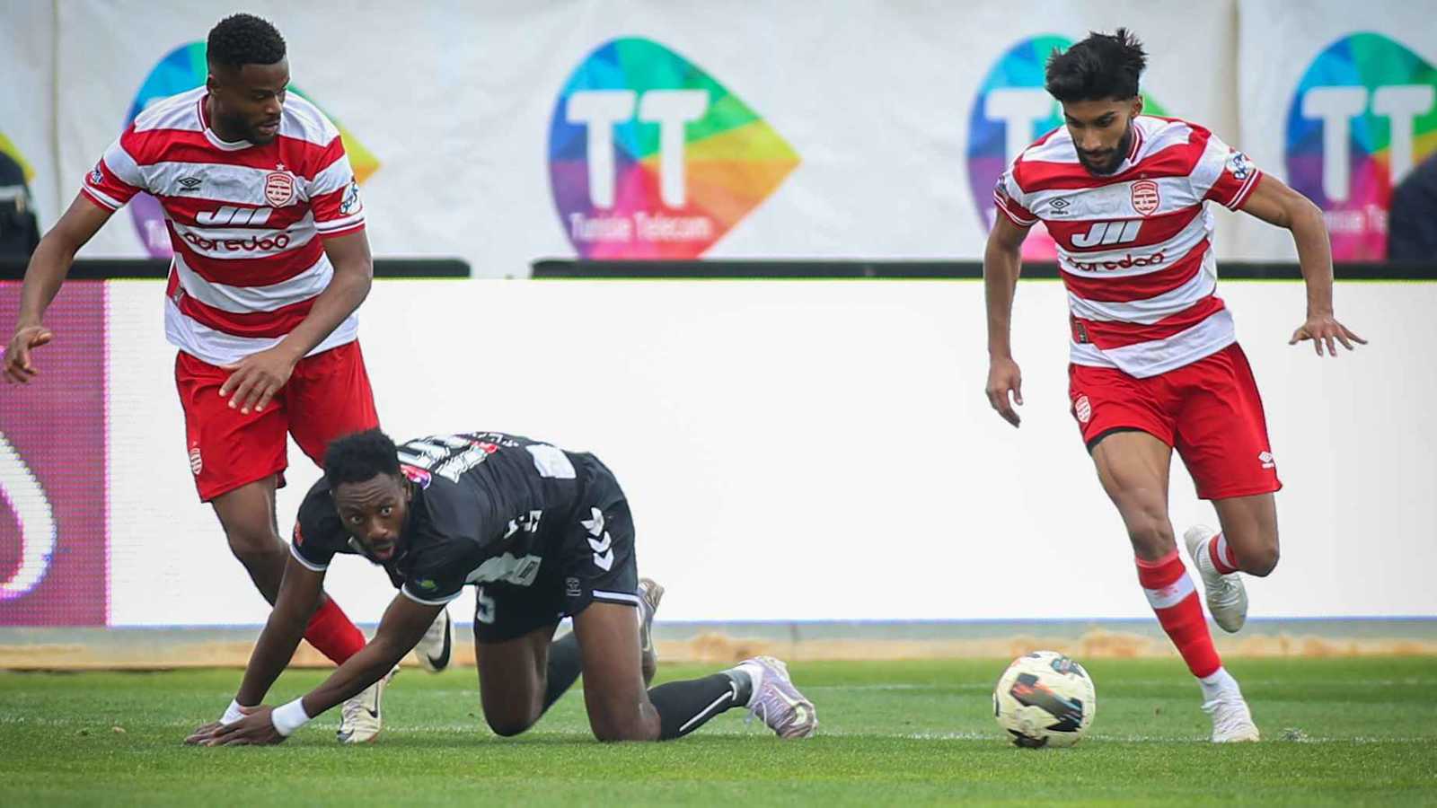 رسميا.. توقيف الحكم هيثم قيراط بسبب هدف مثير للإفريقي ضد الصفاقسي 