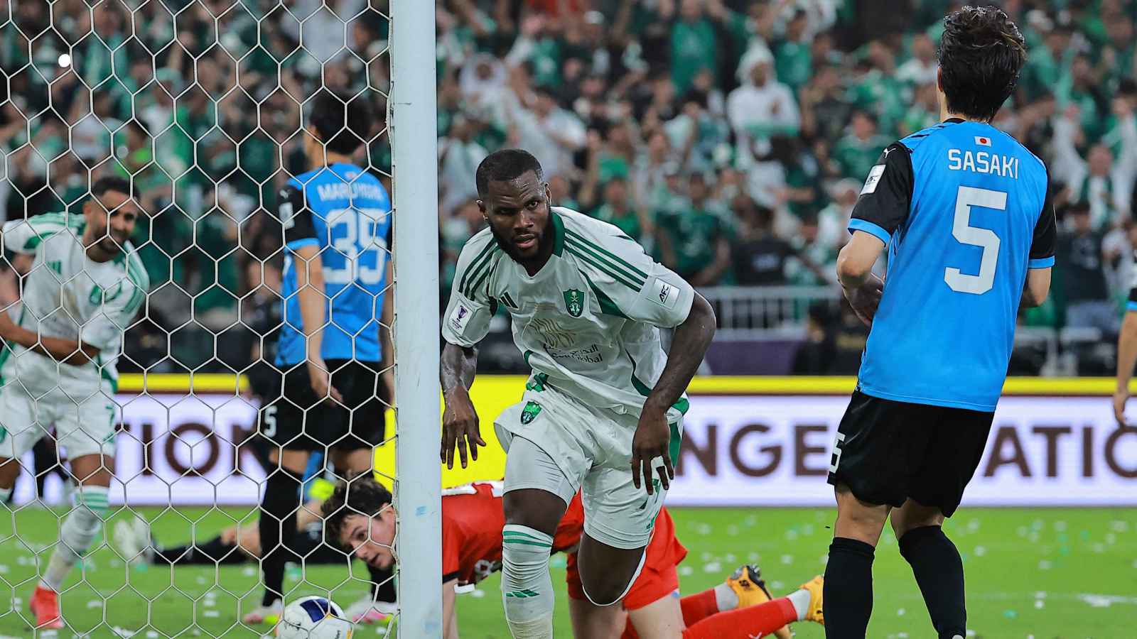 الأهلي السعودي يحدد "بديل" فرانك كيسيه