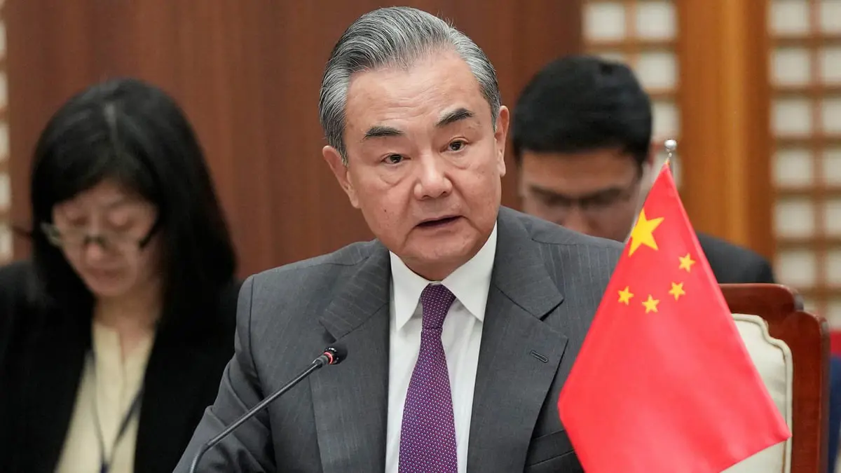 بزنس إنسايدر: الصين لن تتخلى عن دبلوماسية "الذئب المحارب"