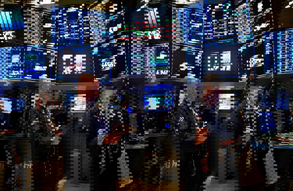 صعود "وول ستريت" بعد تعليقات من باول عززت آمال خفض الفائدة هذا العام‎