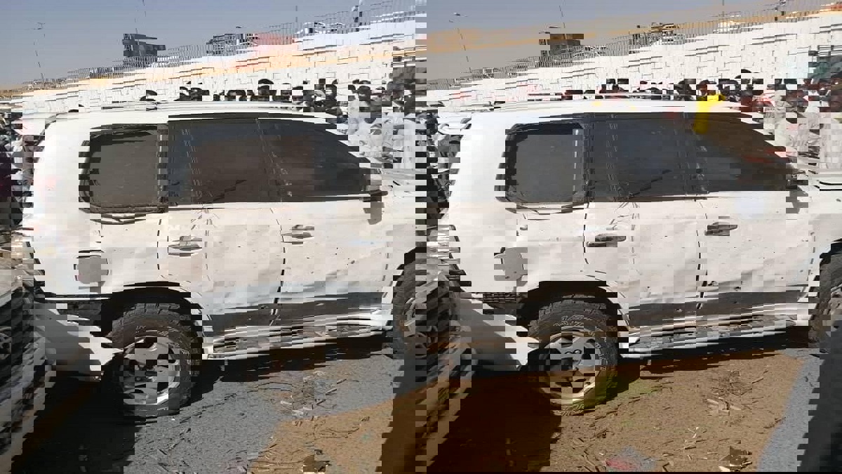 مئات السودانيين يتظاهرون في الخرطوم تنديدا بمحاولة اغتيال حمدوك (فيديو)