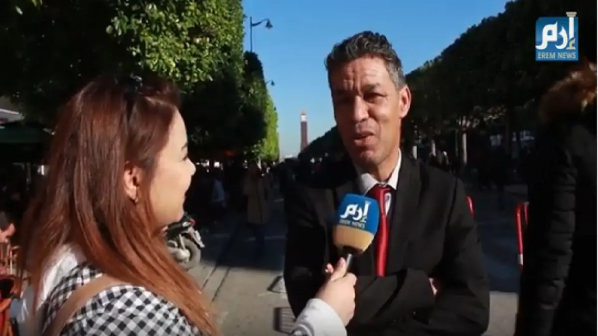 كيف تابع الشارع التونسي استقالة "بوتفليقة"؟ (فيديو إرم)