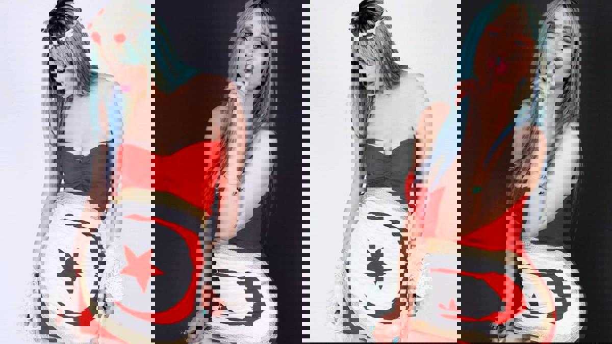 الراقصة التونسية نرمين صفر تعلن ترشحها للانتخابات الرئاسية‎ (فيديو)