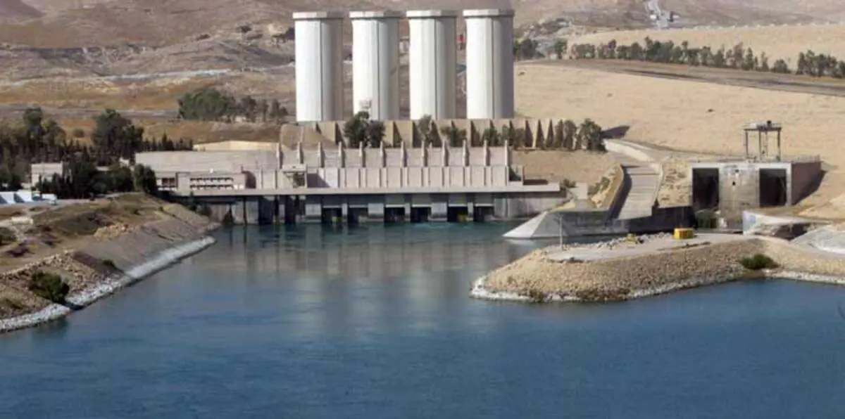  أوباما يطالب العبادي بإنقاذ سد الموصل من الانهيار