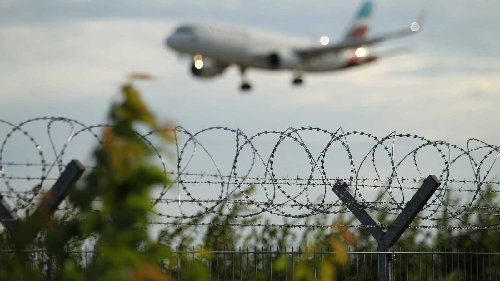 ألمانيا: طالبان وافقت من حيث المبدأ على إعادة أفغان إلى بلادهم