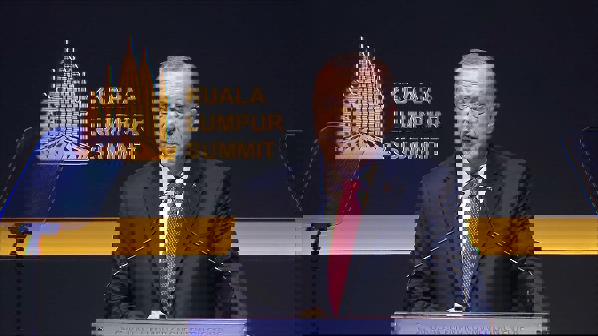 أردوغان: السعودية منعت باكستان من المشاركة بقمة كوالالمبور