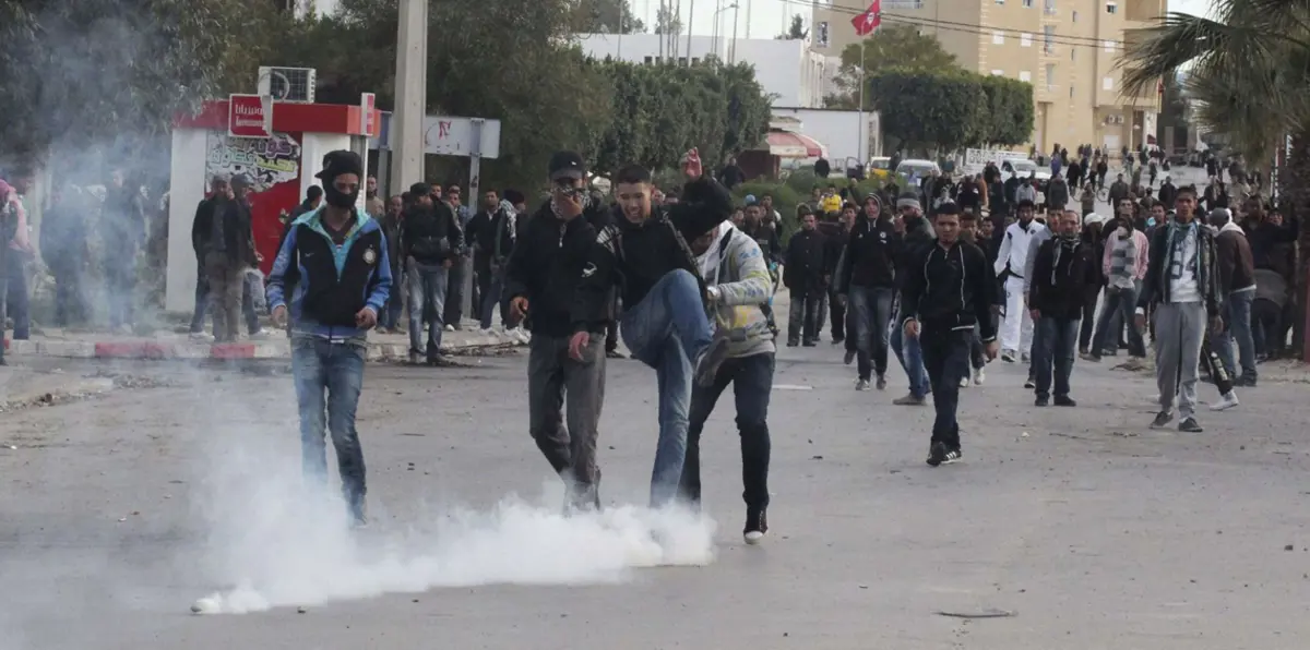 تونس تصف الاحتجاجات ضد الغلاء بـ"جرائم شغب"