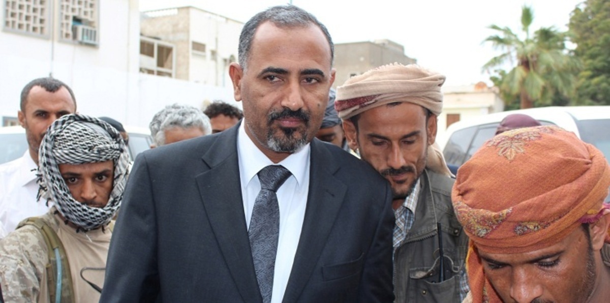 محافظ عدن يتعهّد بالثأر من منفذّي مجزرة دار العجزة