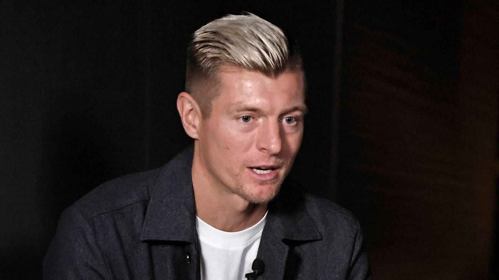 "سيملأ جيوبه بالمال".. 4 مواقف أغضبت جمهور الأهلي السعودي من توني كروس