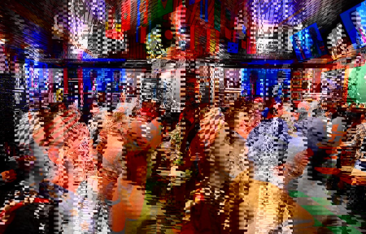 إيلون ماسك يسخر من أداء بايدن في المناظرة: وحّد الأمريكيين