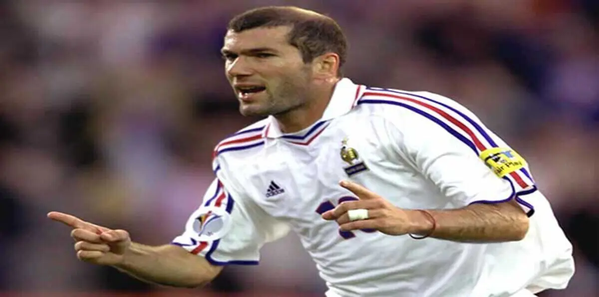 زين الدين زيدان يدافع عن كريم بنزيمة