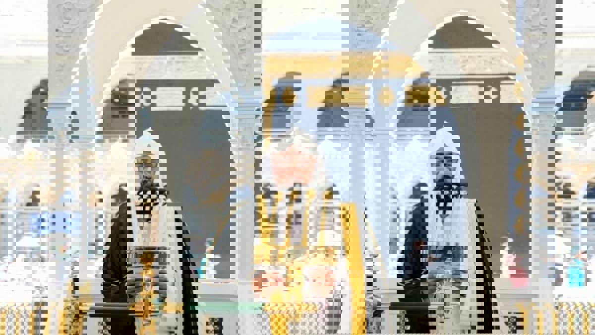 بسبب الحرارة العالية.. اختصار خطبة وصلاة الجمعة في المسجد الحرام 