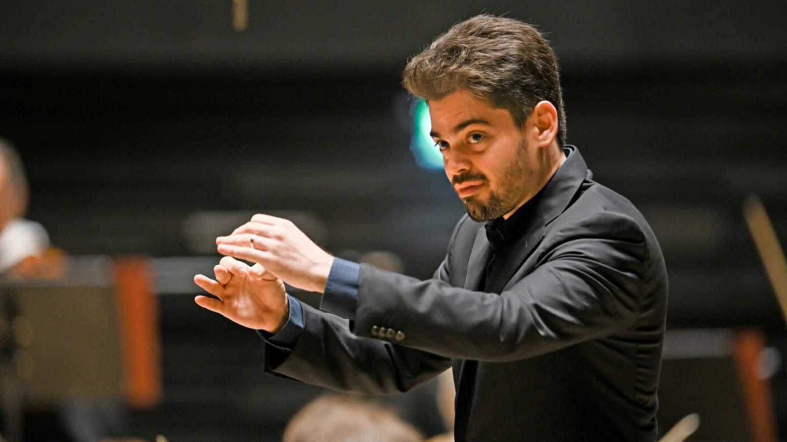 مهرجان بلجيكي يلغي عرض أوركسترا بسبب قائدها الإسرائيلي