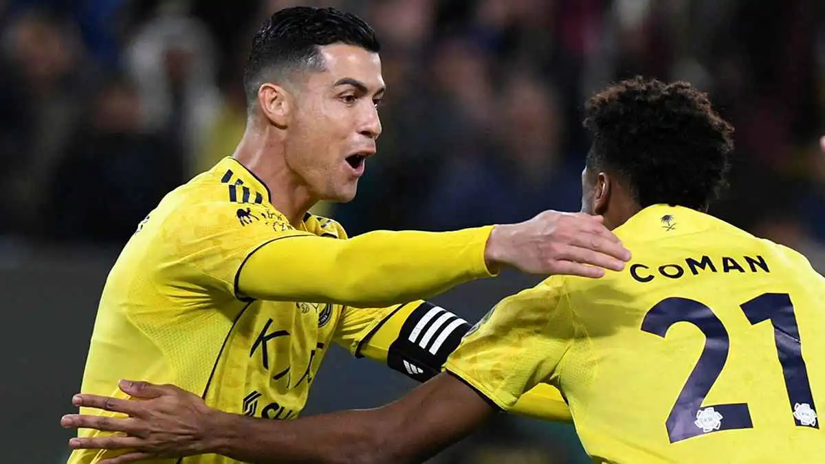 بعد هز شباك ضمك.. ماذا يحتاج كريستيانو رونالدو للوصول للهدف 1000؟