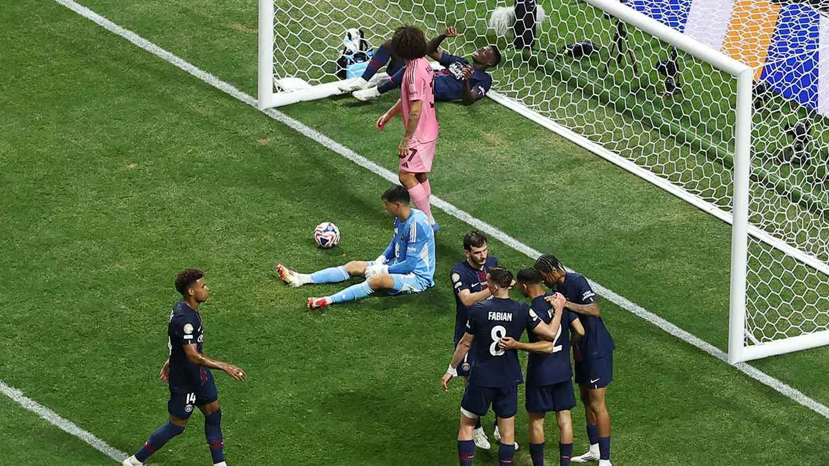 قناة مجانية تعلن نقل مباراة ريال مدريد وباريس سان جيرمان