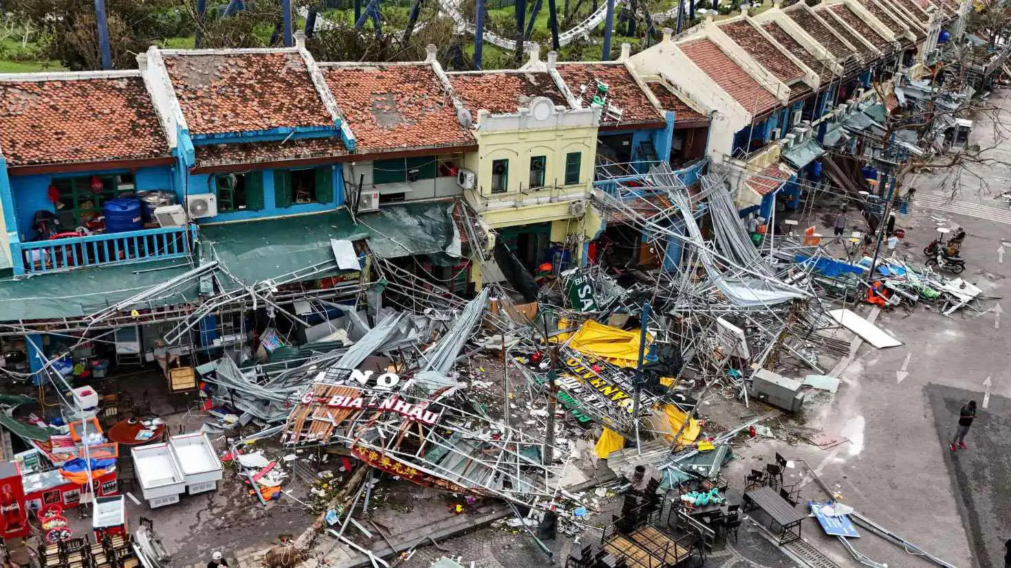 الإعصار كاجيكي يودي بحياة 3 أشخاص في فيتنام